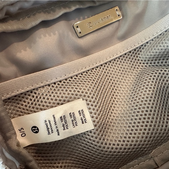 Lululemon Gray Silver Splatter Paint Everywhere Belt Bag - Picture 7 of 8